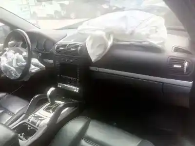 Здавання транспортного засобу porsche                                            cayenne (typ 9pa)                                                                                                                                                                                                                                          s року 2005 потужний m4800