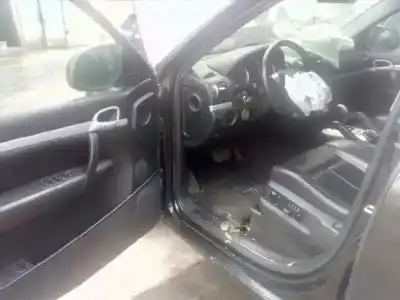 Здавання транспортного засобу porsche                                            cayenne (typ 9pa)                                                                                                                                                                                                                                          s року 2005 потужний m4800