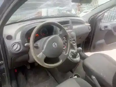 Veicolo di demolizione fiat panda (312_, 319_) 1.2 (312pxa1a) dell'anno 2011 alimentato 169a4000
