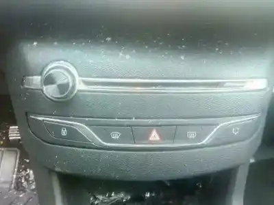 Verschrottungsfahrzeug peugeot 308 sw style des jahres 2017 angetrieben hn02