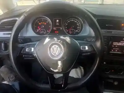 Vehicul casat volkswagen golf vii lim. (5g1) business bluemotion tech. al anului 2015 alimentat clha