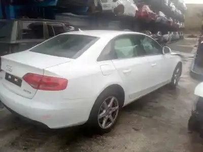 Здавання транспортного засобу audi a4 berlina (b8) básico року 2008 потужний caga