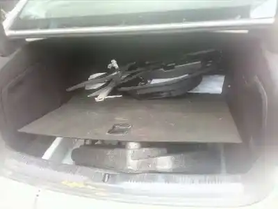 Здавання транспортного засобу audi a4 berlina (b8) básico року 2008 потужний caga