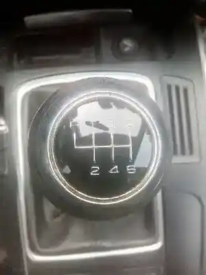 Здавання транспортного засобу audi a4 berlina (b8) básico року 2008 потужний caga