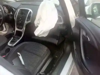 Hurda Aracı opel astra j sports tourer selective yılın 2015 güçlü a14net