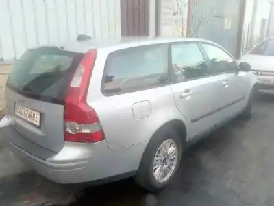 Véhicule à la ferraille volvo v50 familiar 1.6 d kinetic de l'année 2006 alimenté d4164t