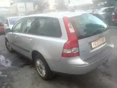Véhicule à la ferraille volvo v50 familiar 1.6 d kinetic de l'année 2006 alimenté d4164t