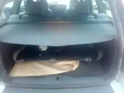 Véhicule à la ferraille volvo v50 familiar 1.6 d kinetic de l'année 2006 alimenté d4164t