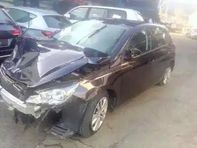 Veículo de Sucata PEUGEOT 308 SW Active do ano 2015 alimentado BHZ