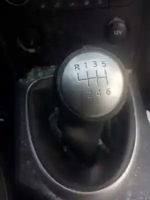Véhicule à la ferraille nissan qashqai+2 (jj10) acenta de l'année 2009 alimenté k9k292