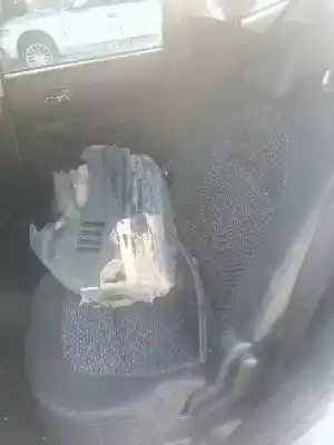 Véhicule à la ferraille nissan qashqai+2 (jj10) acenta de l'année 2009 alimenté k9k292