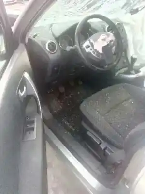 Véhicule à la ferraille nissan qashqai+2 (jj10) acenta de l'année 2009 alimenté k9k292