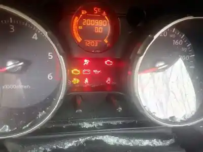 Véhicule à la ferraille nissan qashqai+2 (jj10) acenta de l'année 2009 alimenté k9k292