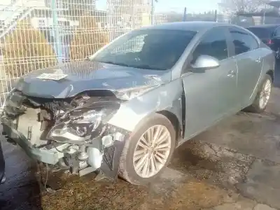Verschrottungsfahrzeug OPEL INSIGNIA BERLINA Expression des Jahres 2014 angetrieben A20DTE