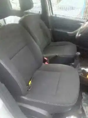 Veicolo di demolizione dacia sandero 1.6 mpi 85 (bs03) dell'anno 2011 alimentato k7m800