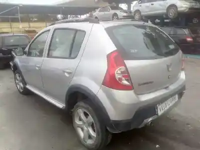 Veicolo di demolizione dacia sandero 1.6 mpi 85 (bs03) dell'anno 2011 alimentato k7m800