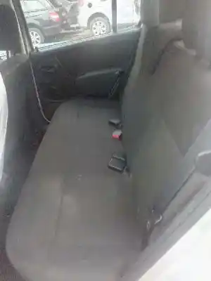 Veicolo di demolizione dacia sandero 1.6 mpi 85 (bs03) dell'anno 2011 alimentato k7m800