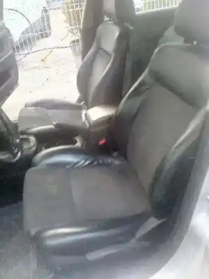 Veículo de Sucata volkswagen passat berlina (3b3) 2.5 v6 tdi do ano 2001 alimentado akn