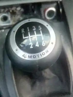Veículo de Sucata volkswagen passat berlina (3b3) 2.5 v6 tdi do ano 2001 alimentado akn
