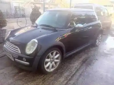 Vehículo de desguace MINI MINI (R50,R53) One D del año 2003 con motor 1ND