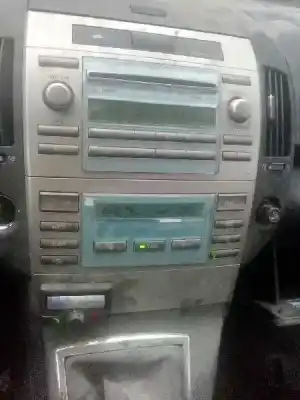 Veículo de Sucata toyota corolla verso (r1) 2.2 d-4d sol do ano 2008 alimentado 2adftv