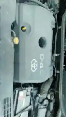 Veículo de Sucata toyota corolla verso (r1) 2.2 d-4d sol do ano 2008 alimentado 2adftv