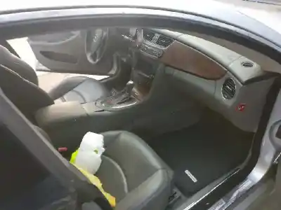 Здавання транспортного засобу mercedes-benz clase cls (w219) 63 amg (219.377) року 2006 потужний 156983