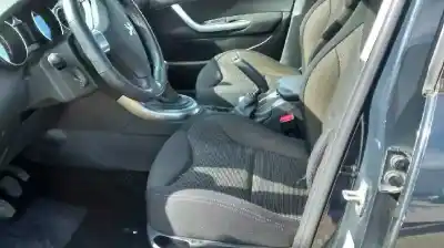 Здавання транспортного засобу peugeot 308 sw ii (lc_, lj_, lr_, lx_, l4_) 1.6 hdi / bluehdi 115 (lcbhxm lcbhxt) року 2013 потужний 9h05