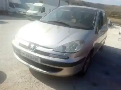 Здавання транспортного засобу peugeot 807 st universal mediterranea року 2004 потужний 3fz