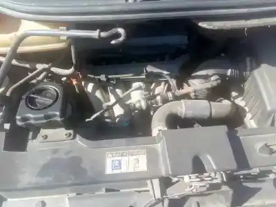 Здавання транспортного засобу peugeot 807 st universal mediterranea року 2004 потужний 3fz
