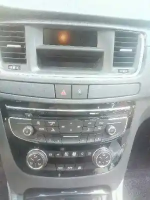 Véhicule à la ferraille peugeot 508 active de l'année 2011 alimenté rh01