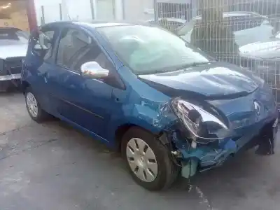 Scrapping Vehicle RENAULT TWINGO Authentique of the year 2010 powered D4F772