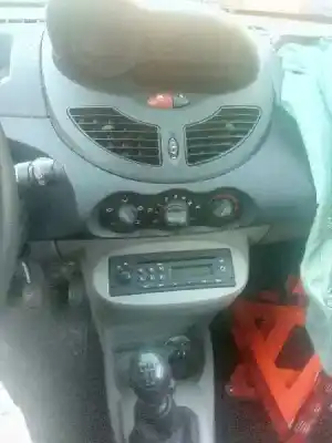 Veicolo di demolizione renault twingo authentique dell'anno 2010 alimentato d4f772