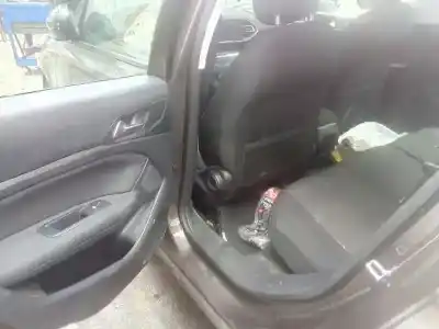 Veículo de Sucata peugeot 308 sw active do ano 2015 alimentado bh02