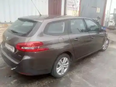 Veículo de Sucata peugeot 308 sw active do ano 2015 alimentado bh02