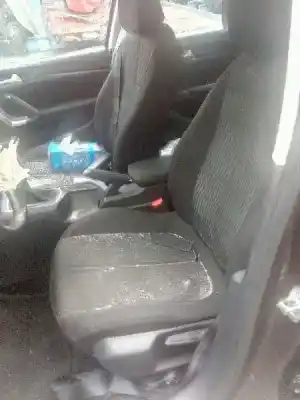 Veículo de Sucata peugeot 308 sw active do ano 2015 alimentado bh02