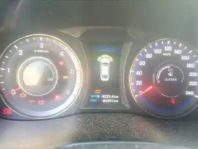 Véhicule à la ferraille hyundai                                            i40                                                                                                                                                                                                                                                        1.7 crdi cat                                                                                                                                                                                                                                               de l'année 2013 alimenté d4fd