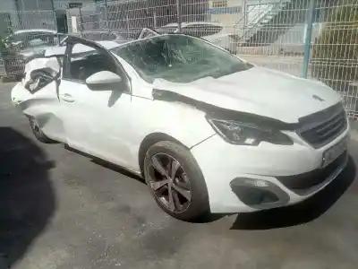 Scrapping Vehicle PEUGEOT 308 Allure of the year 2016 powered BHZ