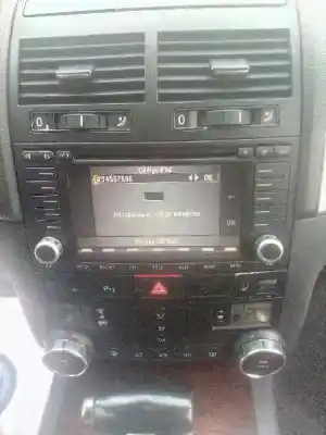 Veicolo di demolizione volkswagen touareg (7la, 7l6, 7l7) 3.0 v6 tdi dell'anno 2005 alimentato bks