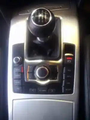 Vehicul casat audi a6 berlina (4f2) 2.0 tdi al anului 2010 alimentat caha