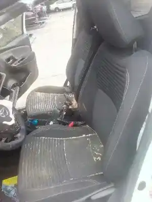 Здавання транспортного засобу toyota yaris (_p13_) 1.3 (nsp130_) року 2016 потужний 1nr