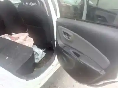 Здавання транспортного засобу toyota yaris (_p13_) 1.3 (nsp130_) року 2016 потужний 1nr
