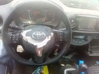 Здавання транспортного засобу toyota yaris (_p13_) 1.3 (nsp130_) року 2016 потужний 1nr