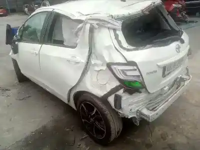 Здавання транспортного засобу toyota yaris (_p13_) 1.3 (nsp130_) року 2016 потужний 1nr