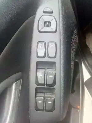 Véhicule à la ferraille hyundai ix35 2.0 cat de l'année 2012 alimenté g4kd