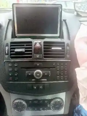 Veicolo di demolizione mercedes-benz clase c (w204) berlina c 300 4-matic (204.081) dell'anno 2008 alimentato 272948