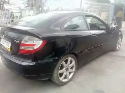 Véhicule à la ferraille mercedes-benz clase c (w203) sportcoupe c 220 cdi (la) (203.708) de l'année 2008 alimenté 646963