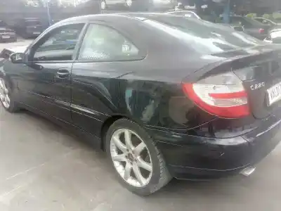 Véhicule à la ferraille mercedes-benz clase c (w203) sportcoupe c 220 cdi (la) (203.708) de l'année 2008 alimenté 646963
