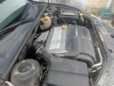 Sloopvoertuig saab 9-3 cabrio 2.0 t vector van het jaar 2004 aangedreven b207l