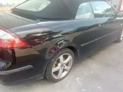 Sloopvoertuig saab 9-3 cabrio 2.0 t vector van het jaar 2004 aangedreven b207l